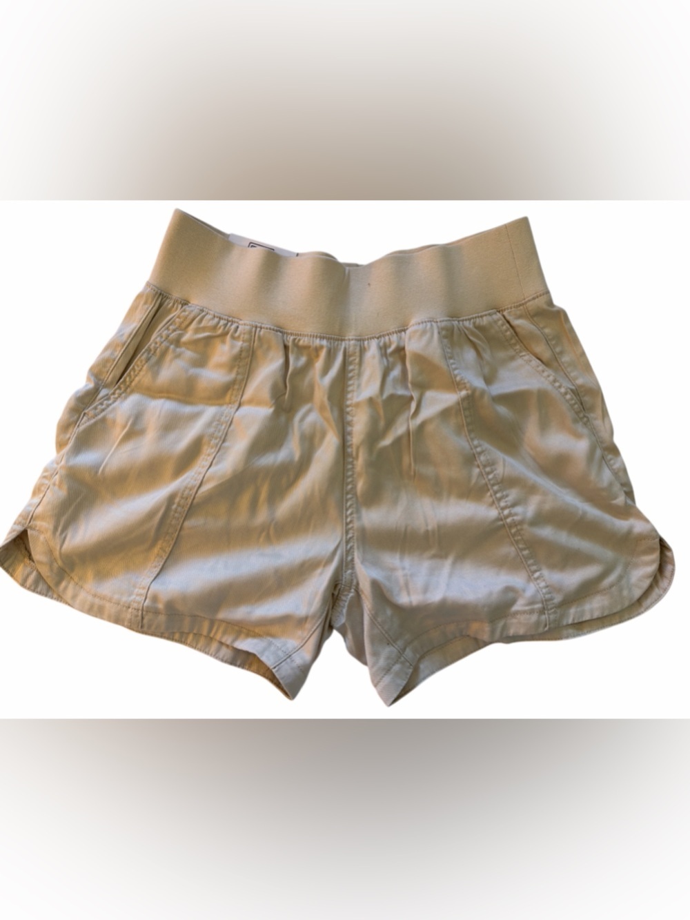 Members Mark Women’s Beige  Elastic-Waist Tencel Shorts NWT